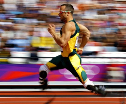 爱游戏全站-228分钟引爆离队危机！曼联帝星暴怒背后，孔蒂的致命诱惑藏不住了